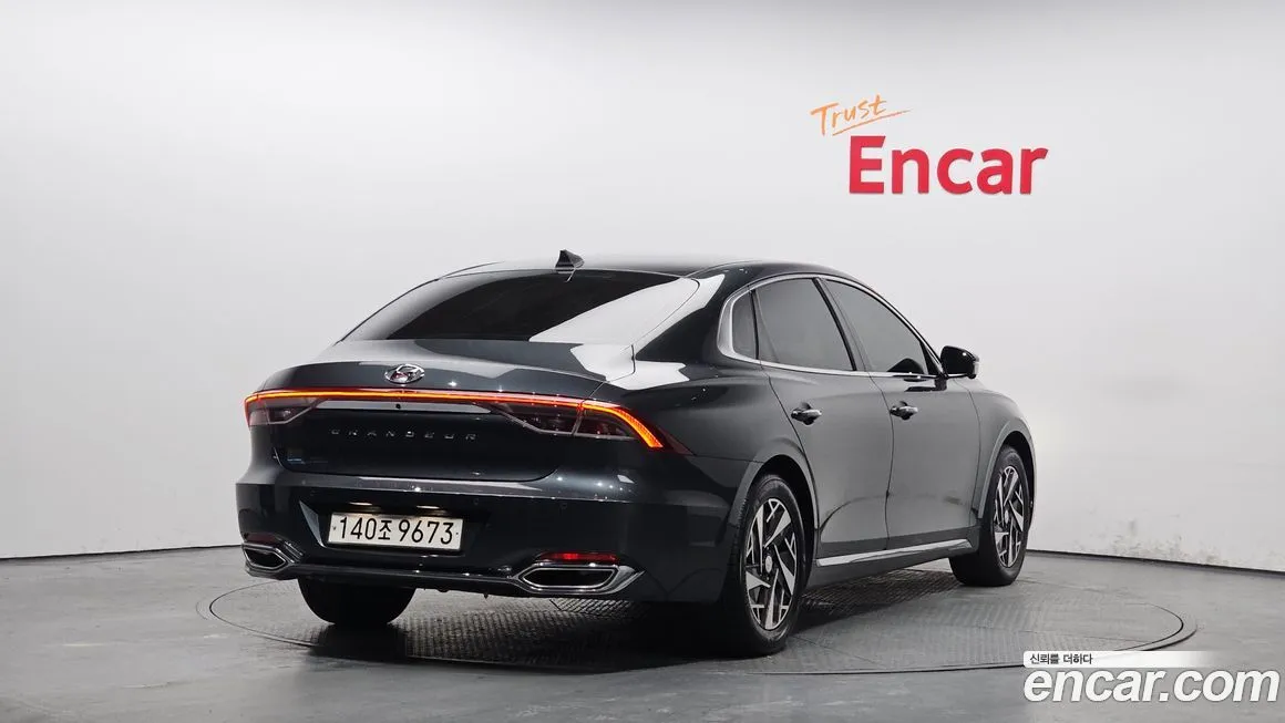 Hyundai Grandeur 2022 из KR, фото 2