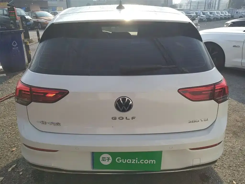 Volkswagen Golf 2023 из CN, фото 6