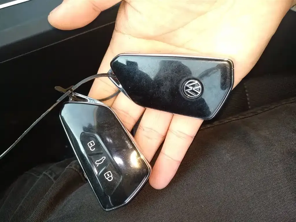 Volkswagen Golf 2023 из CN, фото 9