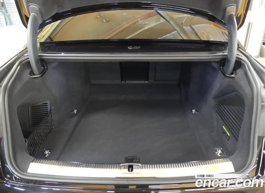 Audi A8 2022 из KR, фото 4