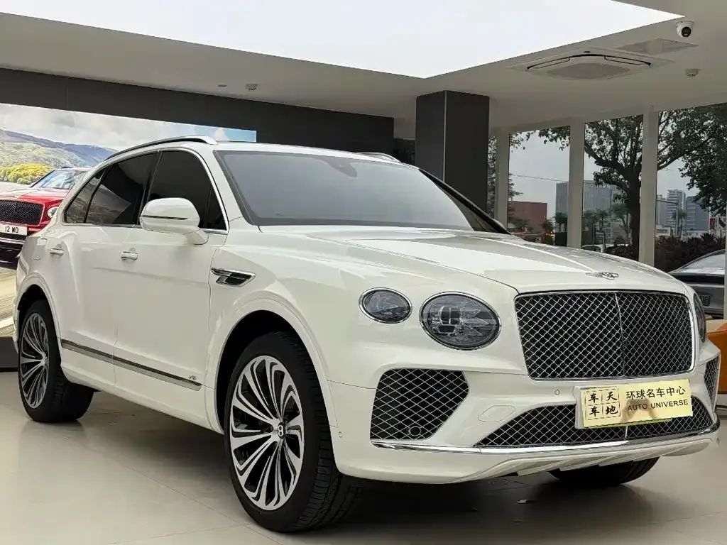 Bentley Bentayga 2021 из CN, фото 3