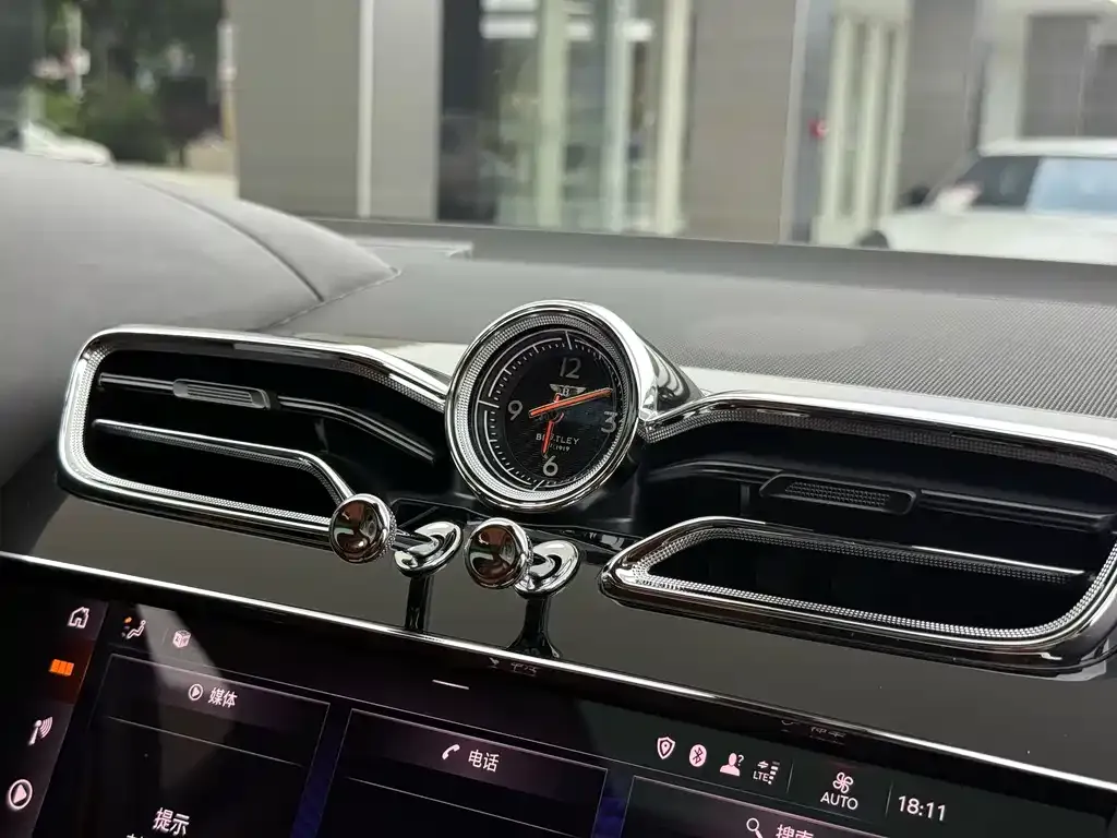 Bentley Bentayga 2021 из CN, фото 9
