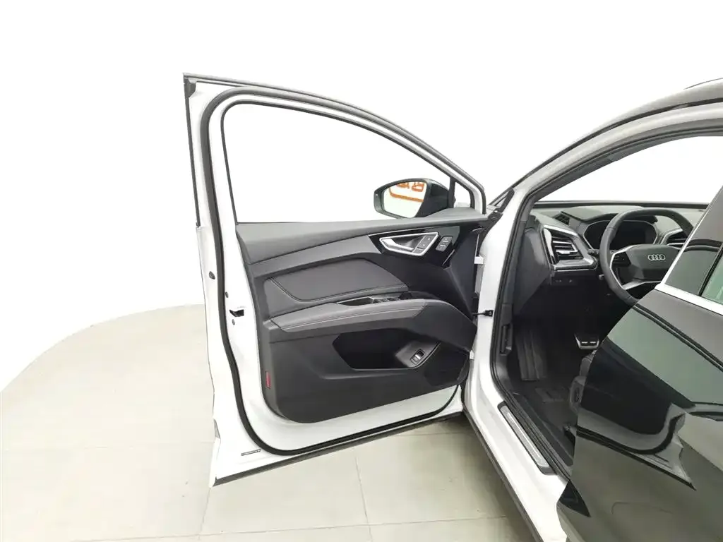 Audi Q4 e-tron 2023 из CN, фото 8
