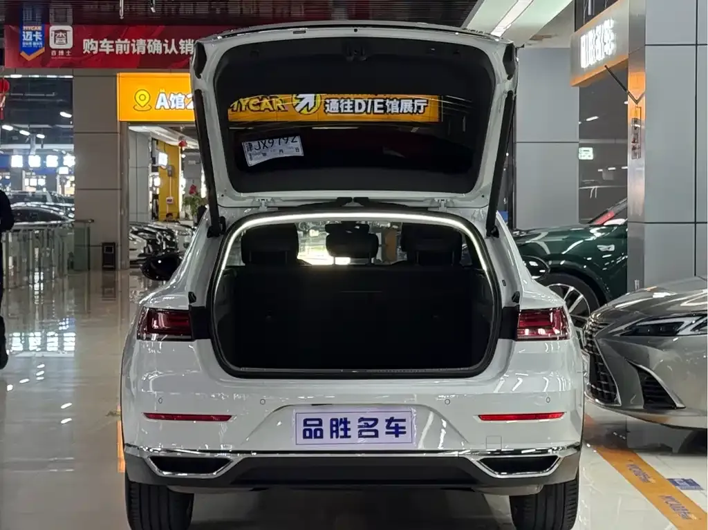 Volkswagen CC 2024 из CN, фото 6
