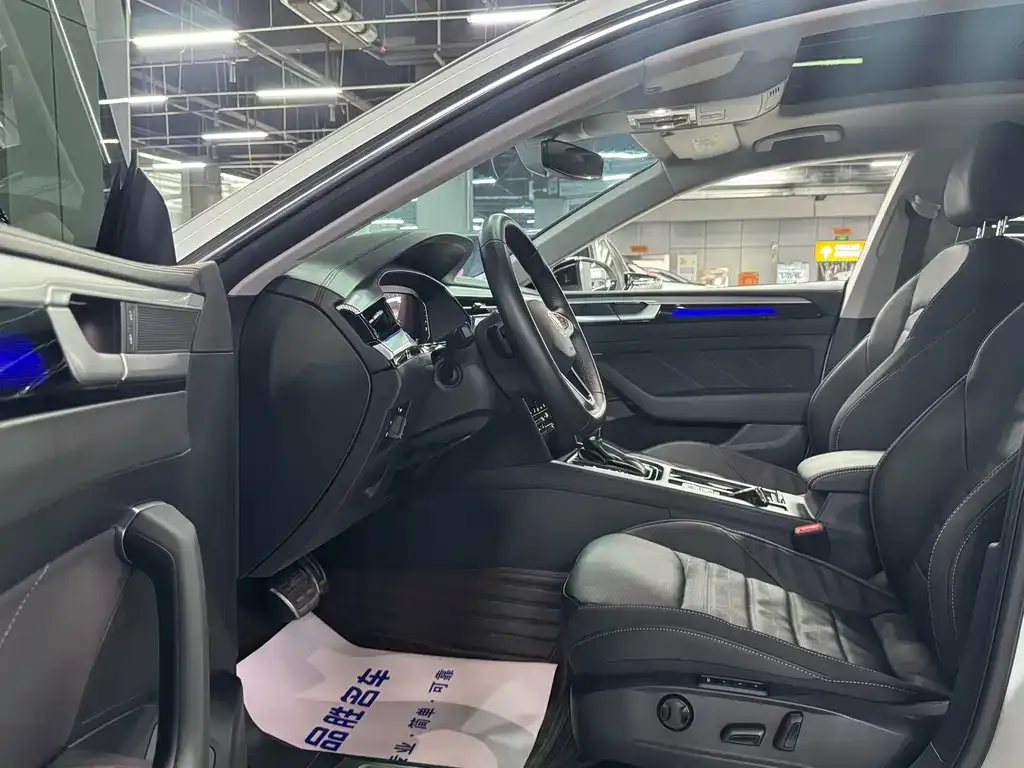 Volkswagen CC 2024 из CN, фото 7