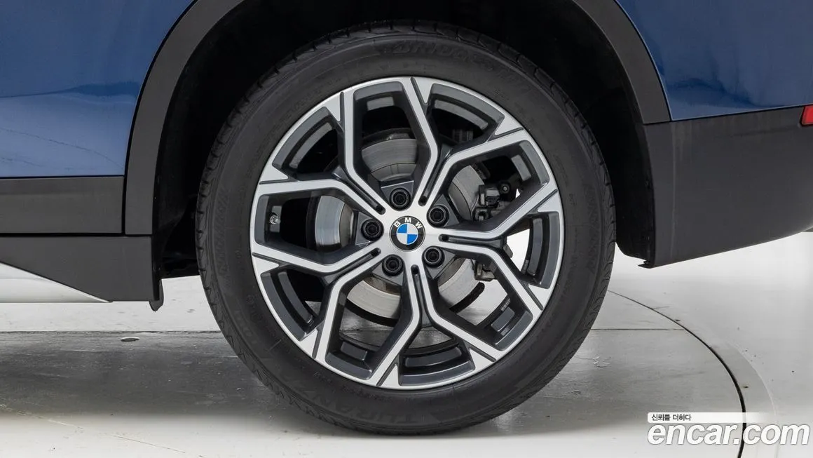 BMW X1 — фото 5