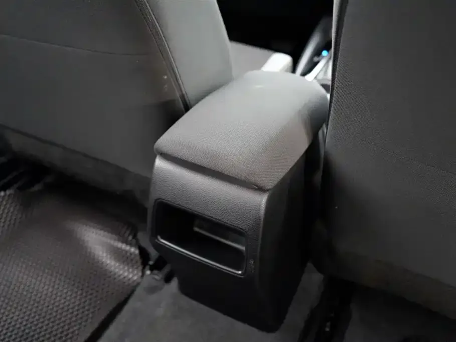 Toyota Corolla 2024 из CN, фото 4