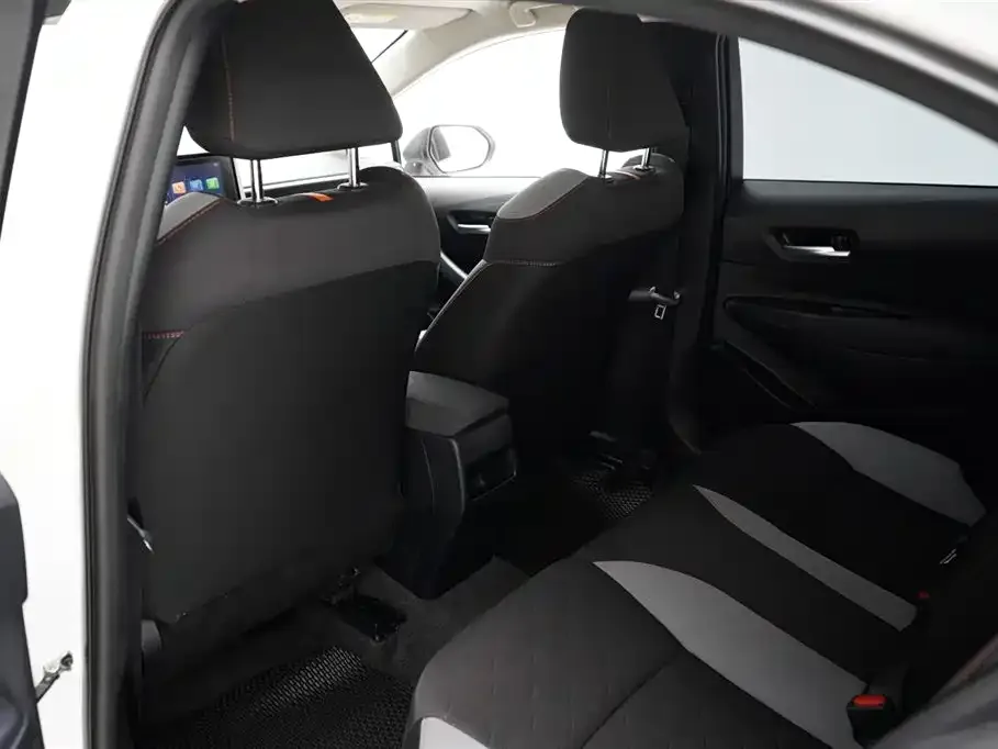 Toyota Corolla 2024 из CN, фото 8