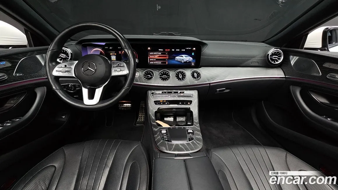 Mercedes-Benz CLS-Class — фото 7