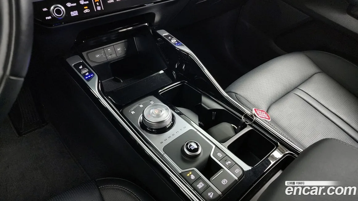 Kia Sorento — фото 9