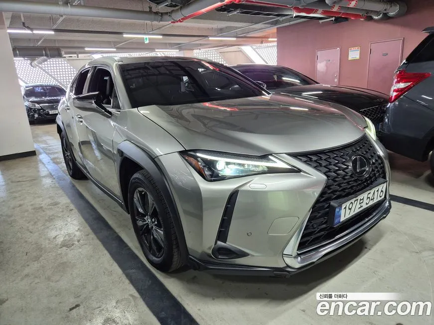 Lexus UX 2024 из KR, фото 1
