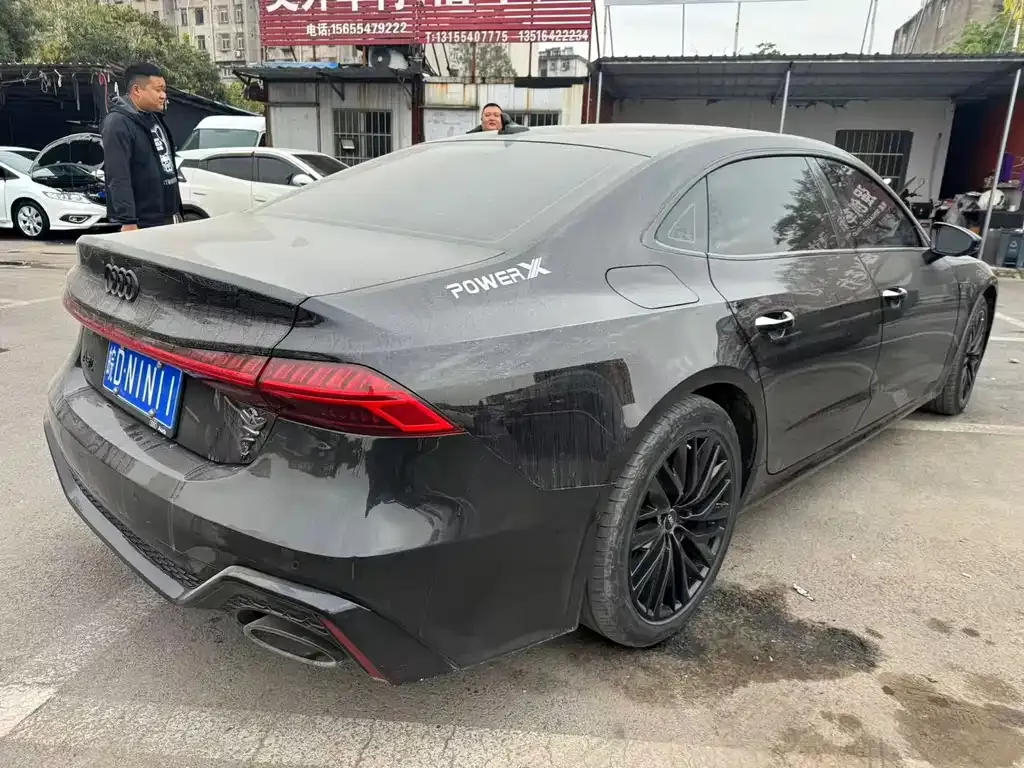 Audi A7L 2024 из CN, фото 4