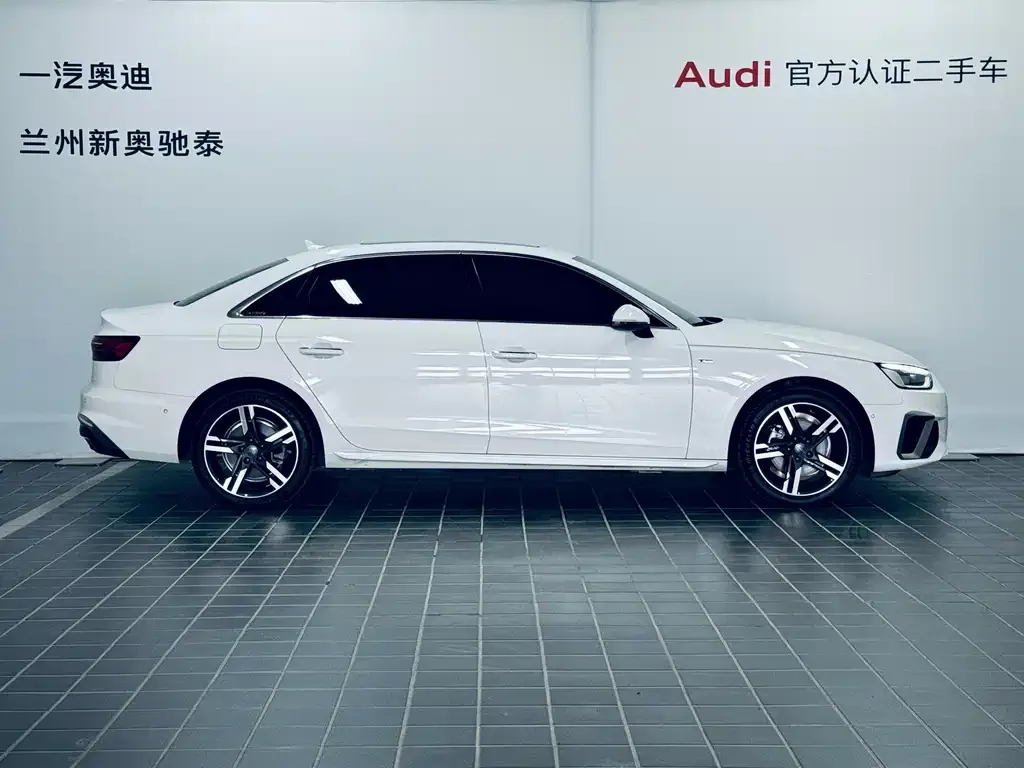 Audi A4L 2021 из CN, фото 3