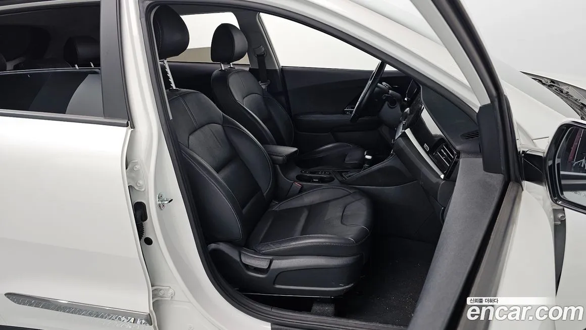 Kia Niro 2022 из KR, фото 10
