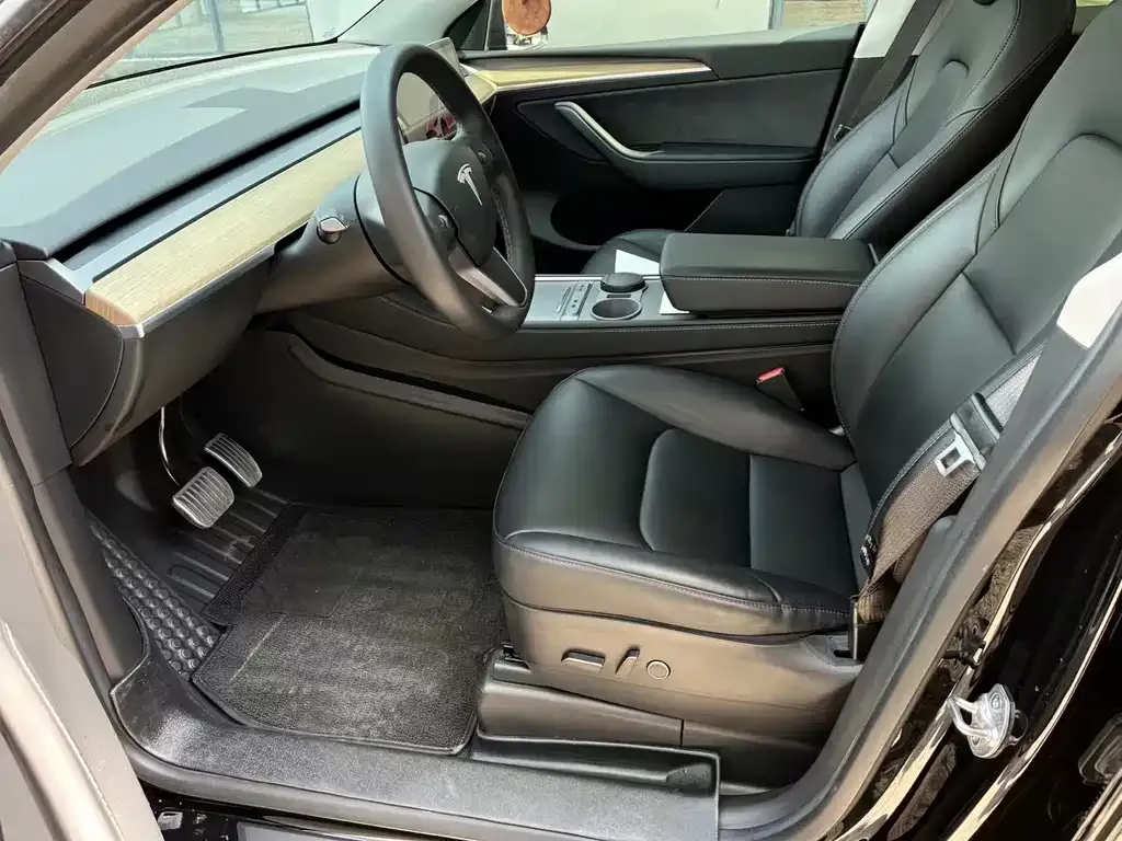 Tesla Model Y 2022 из CN, фото 5