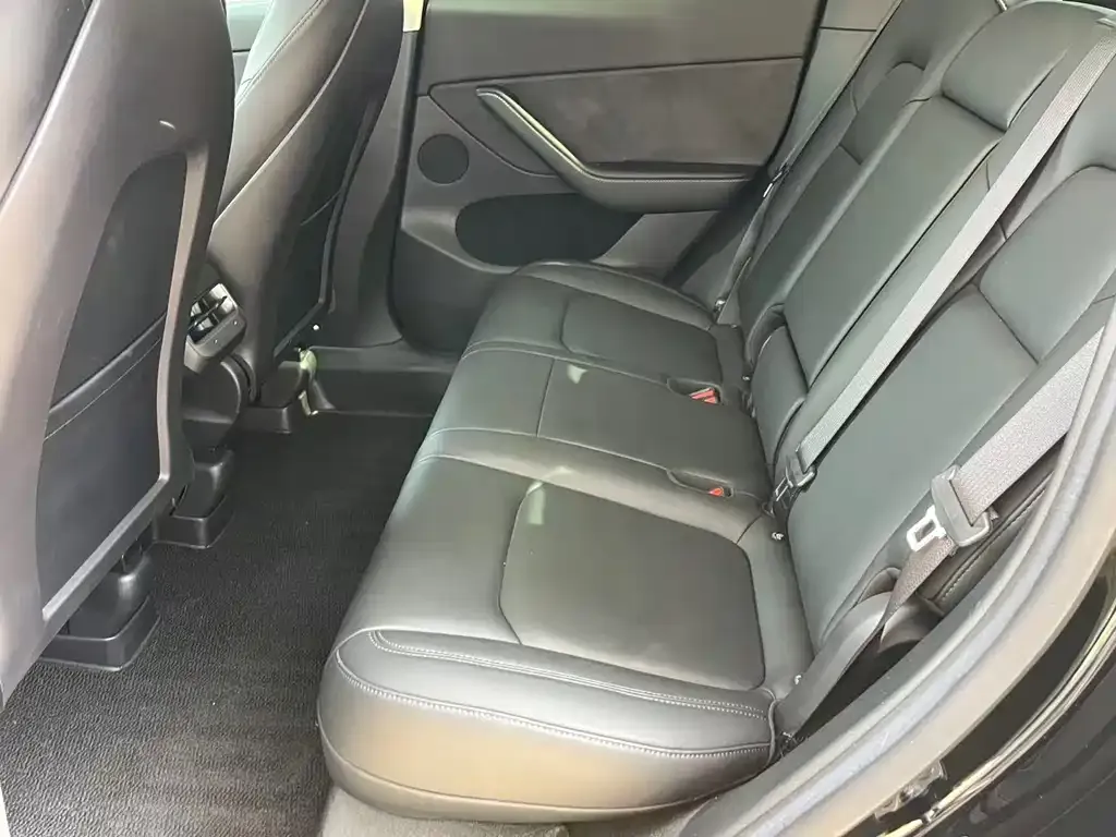 Tesla Model Y 2022 из CN, фото 9