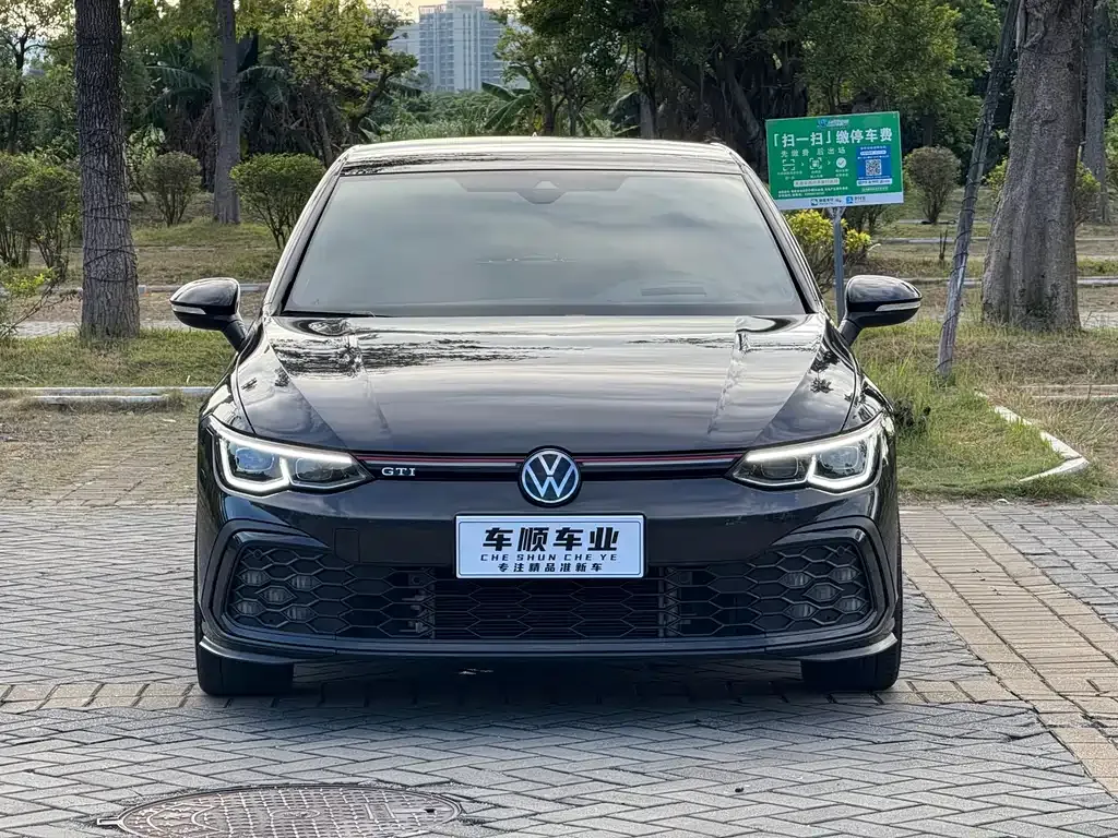 Volkswagen Golf GTI 2023 из CN, фото 2