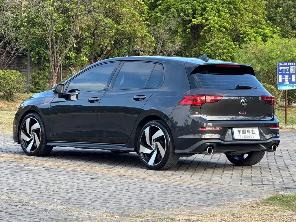 Volkswagen Golf GTI 2023 из CN, фото 6