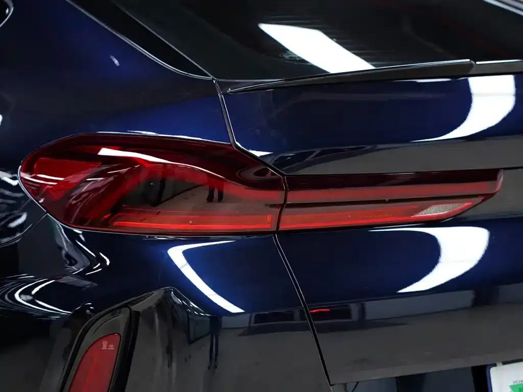 BMW X6 M 2024 из CN, фото 3