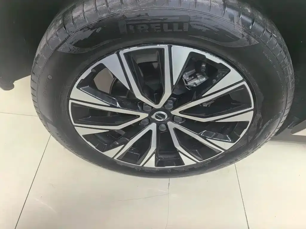 Volvo XC60 2024 из CN, фото 7
