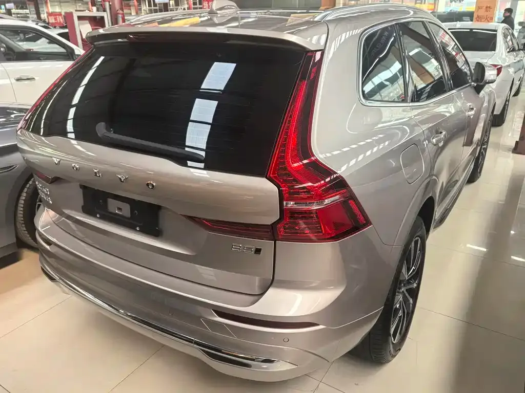 Volvo XC60 2024 из CN, фото 9