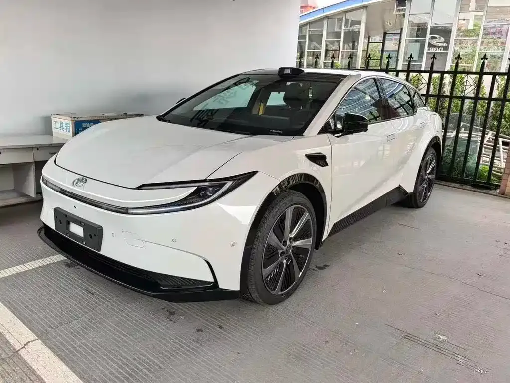 Toyota bZ5 2025 из CN, фото 1
