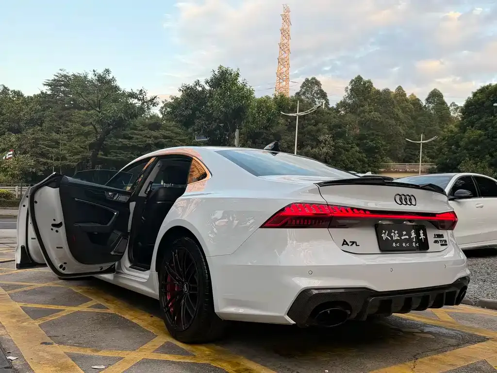 Audi A7L 2024 из CN, фото 10