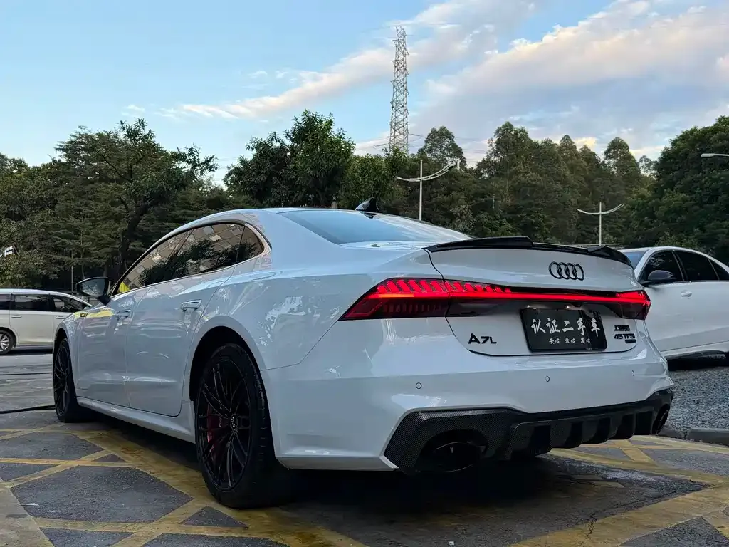 Audi A7L 2024 из CN, фото 6