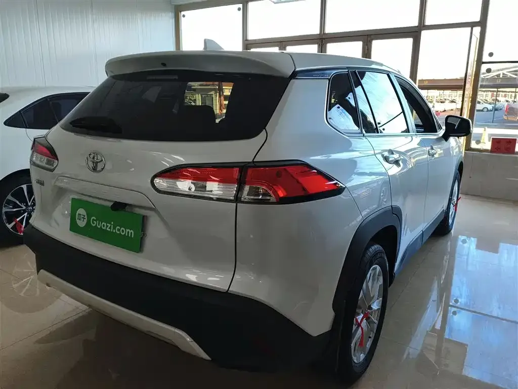 Toyota Corolla Cross 2023 из CN, фото 7