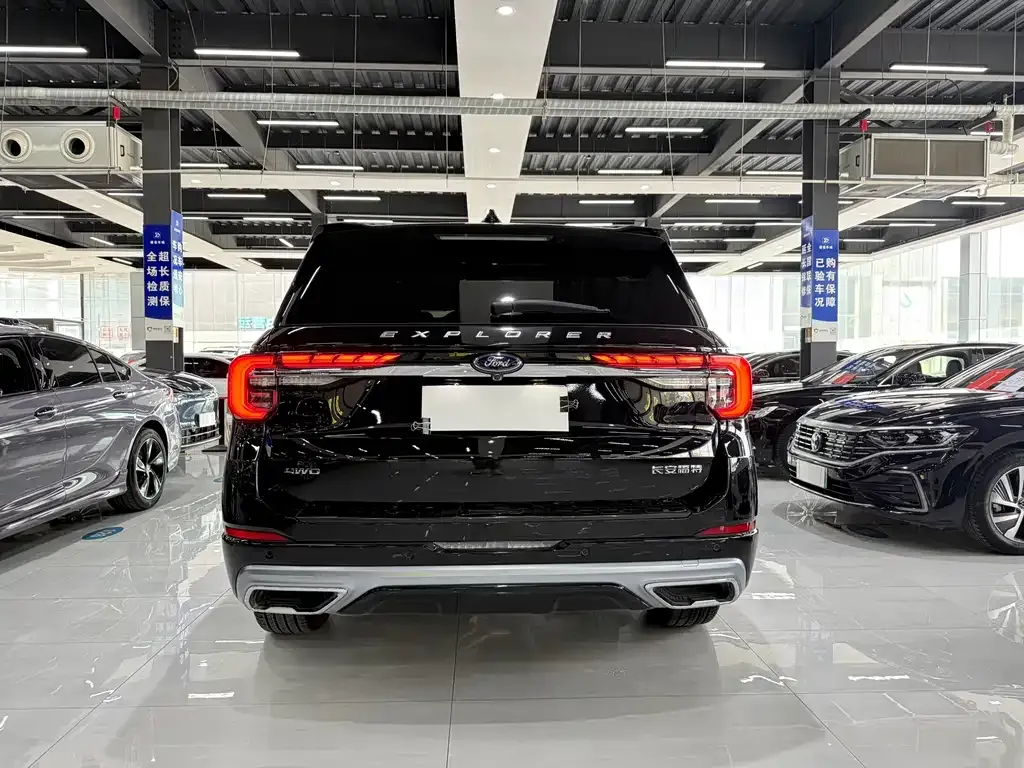 Ford Explorer 2025 из CN, фото 2