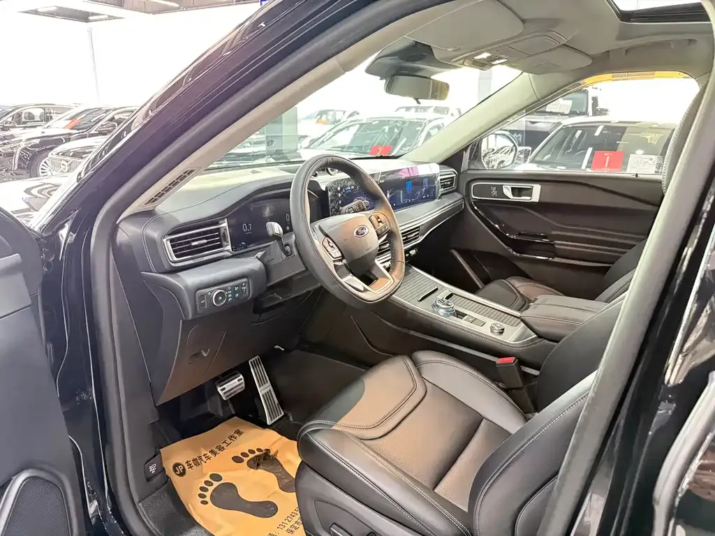Ford Explorer 2025 из CN, фото 3