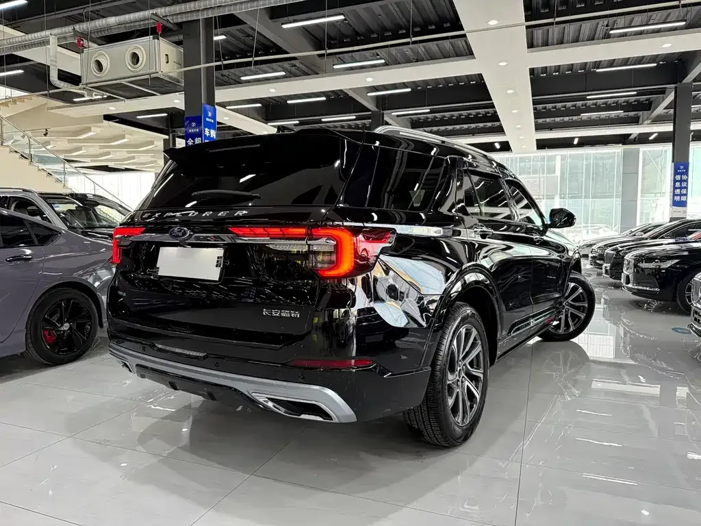 Ford Explorer 2025 из CN, фото 9