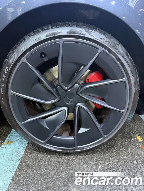 Tesla Model 3 2024 из KR, фото 7