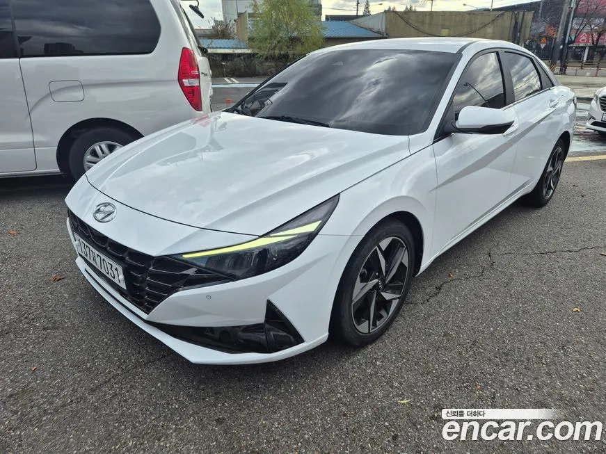 Hyundai AVANTE — фото 1