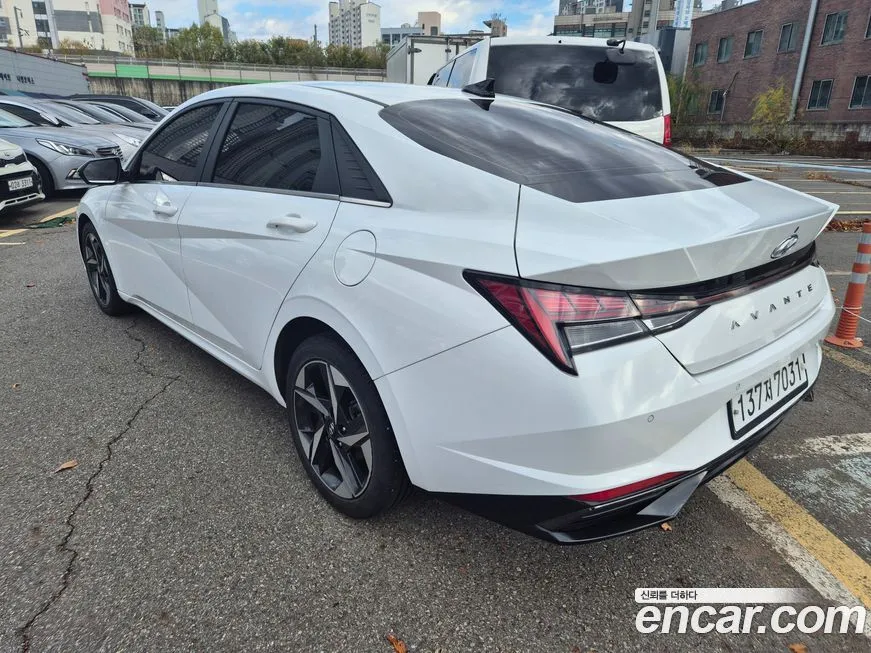 Hyundai AVANTE — фото 2
