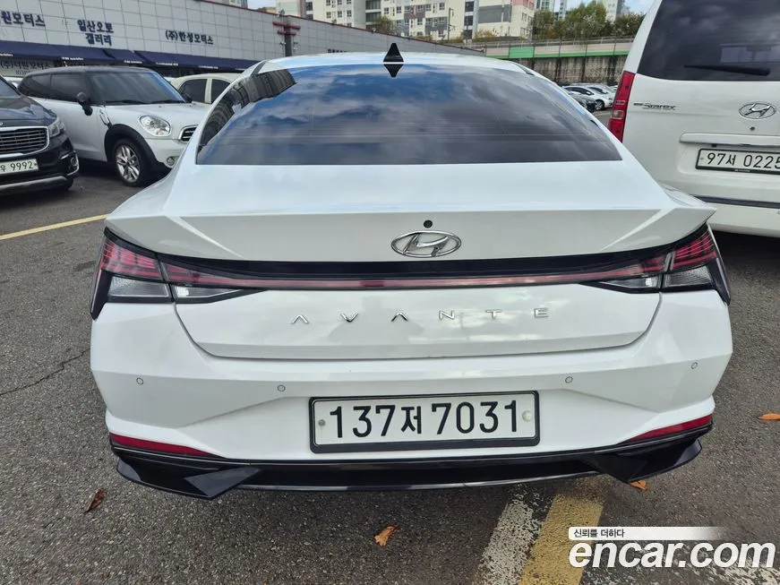 Hyundai AVANTE — фото 4