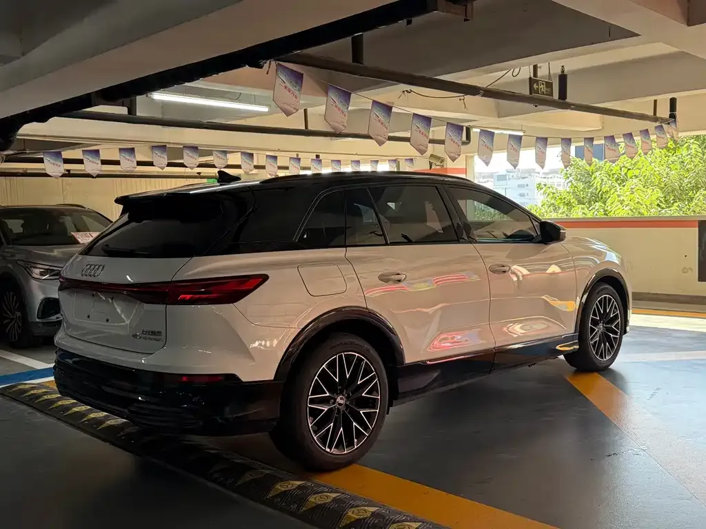 Audi Q5 e-tron 2023 из CN, фото 4