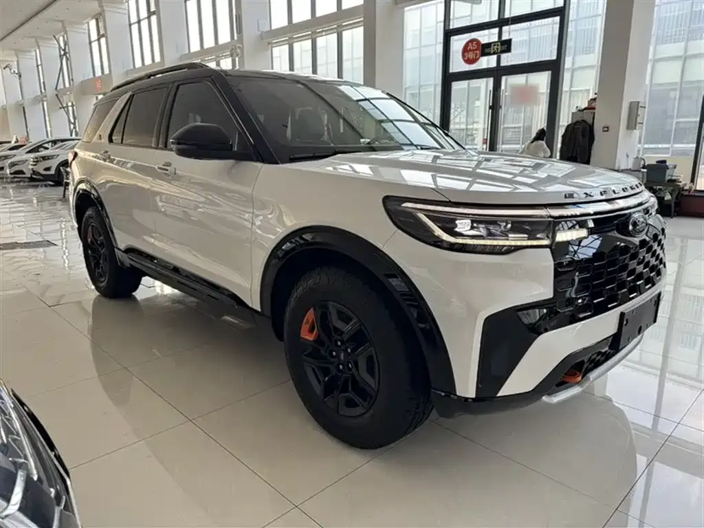 Ford Explorer 2024 из CN, фото 10