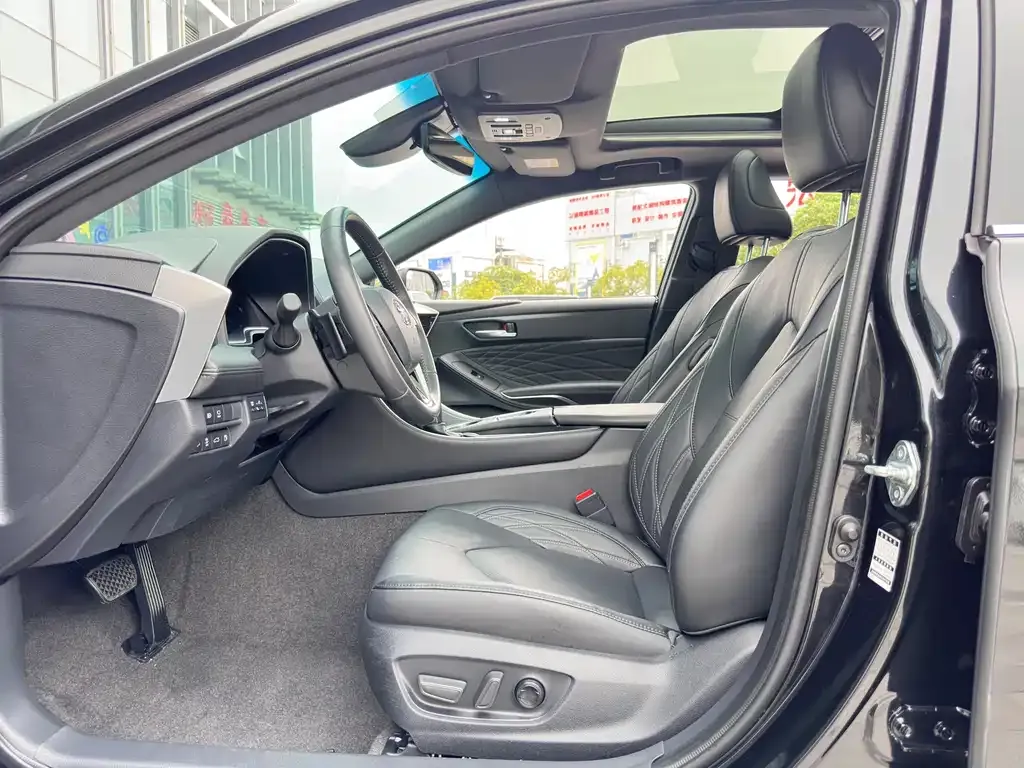 Toyota Avalon 2023 из CN, фото 7