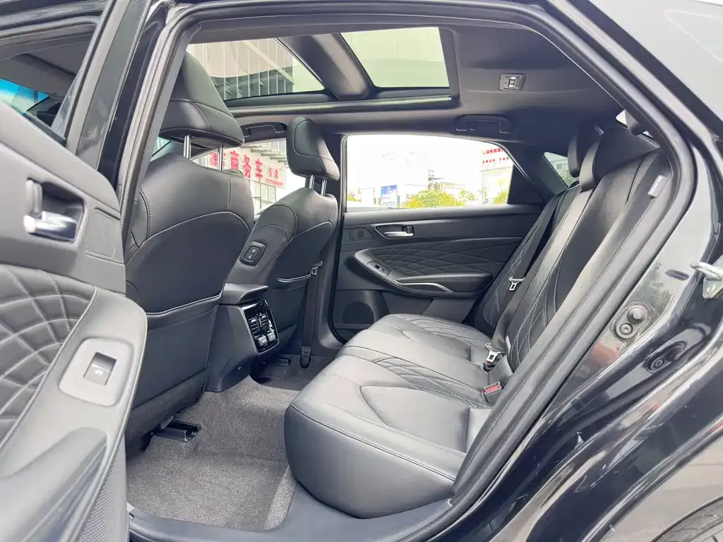 Toyota Avalon 2023 из CN, фото 8