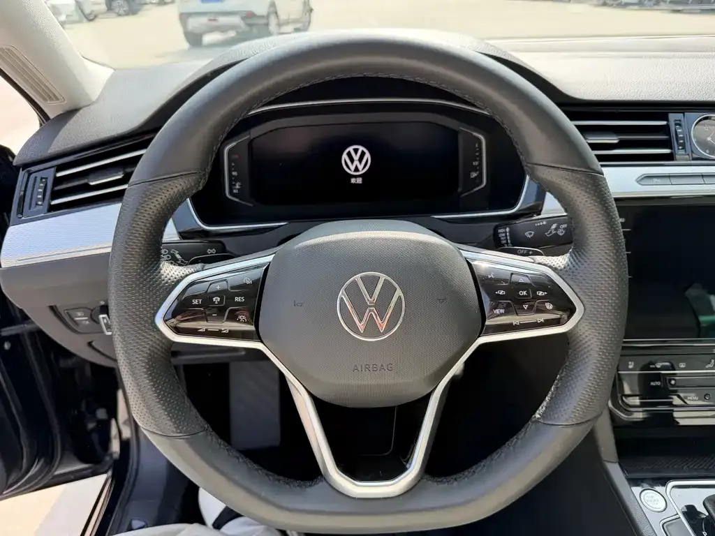 Volkswagen Magotan 2024 из CN, фото 9