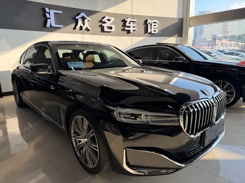 BMW 7 Series 2021 из CN, фото 1