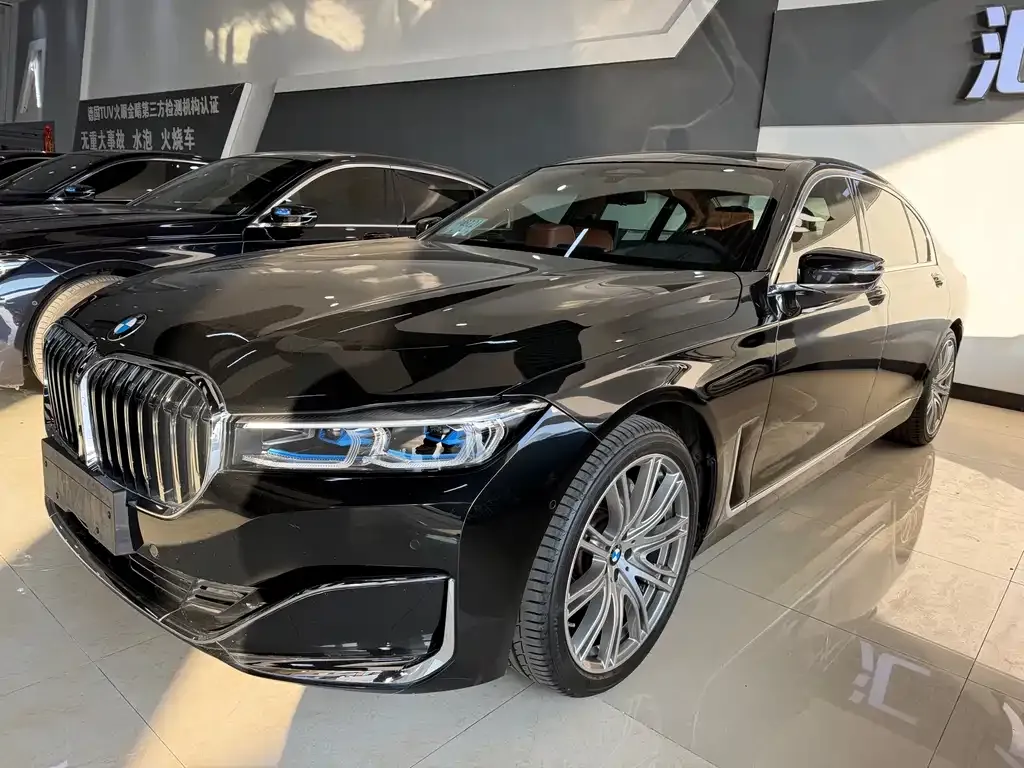BMW 7 Series 2021 из CN, фото 2