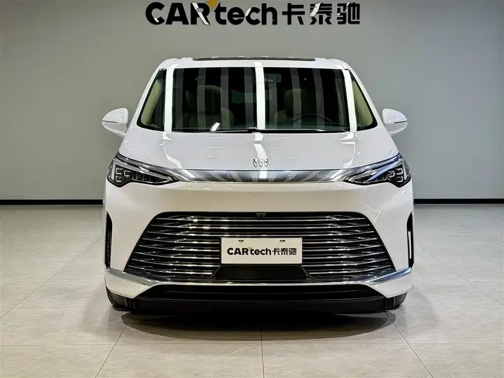Buick Century 2023 из CN, фото 3