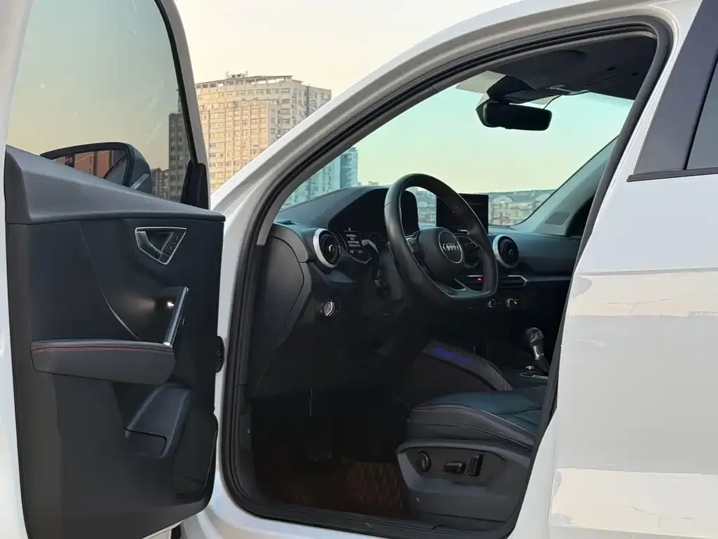 Audi Q2L 2022 из CN, фото 8