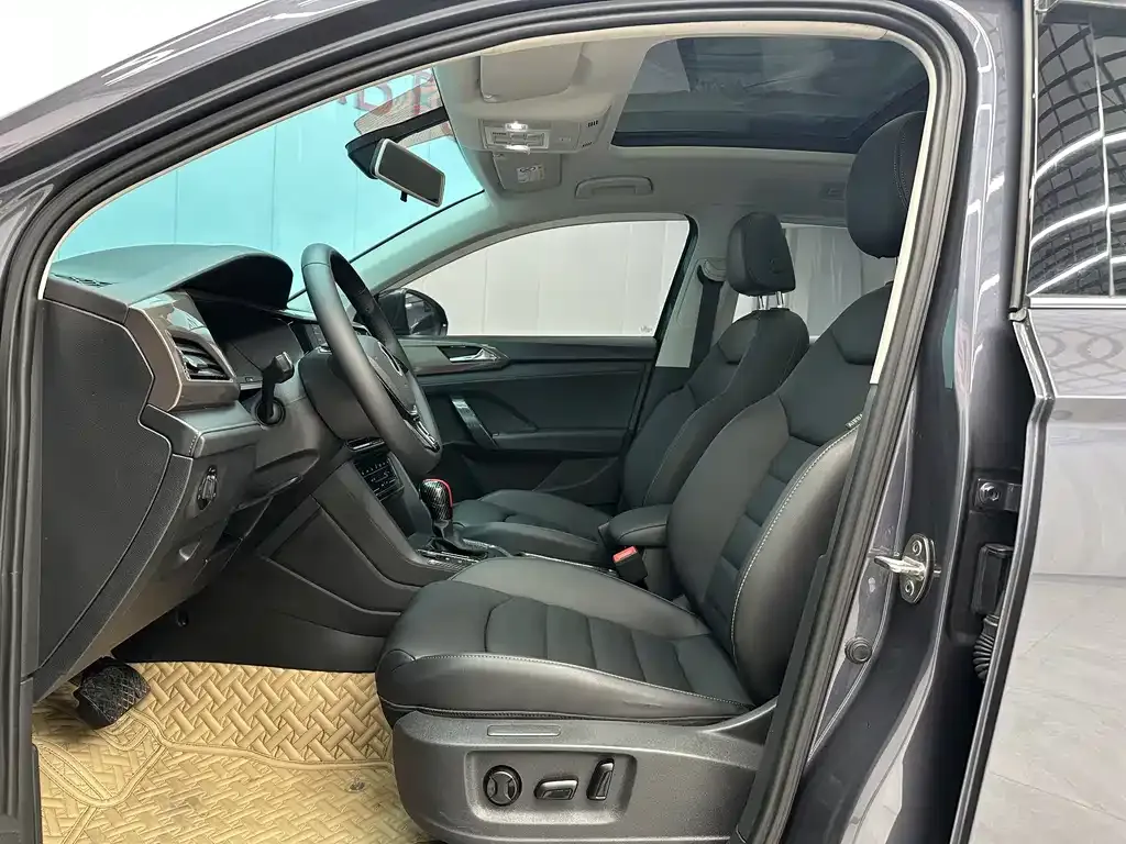 Volkswagen Tharu 2021 из CN, фото 4
