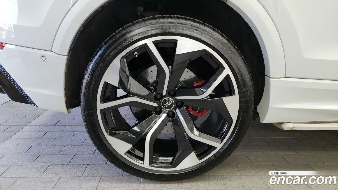 Audi RSQ8 2021 из KR, фото 5
