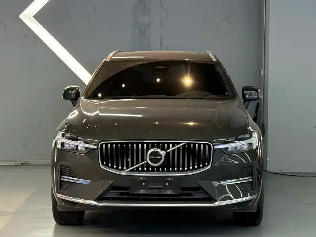 Volvo XC60 2021 из CN, фото 2
