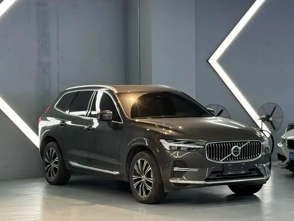 Volvo XC60 2021 из CN, фото 3