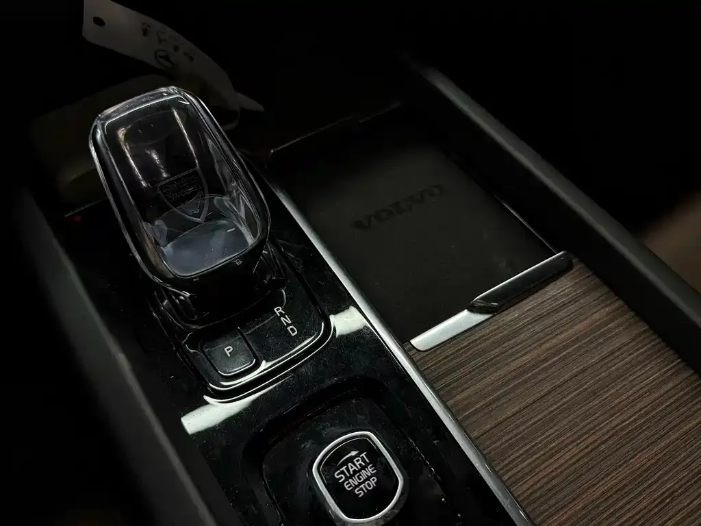 Volvo XC60 2021 из CN, фото 7